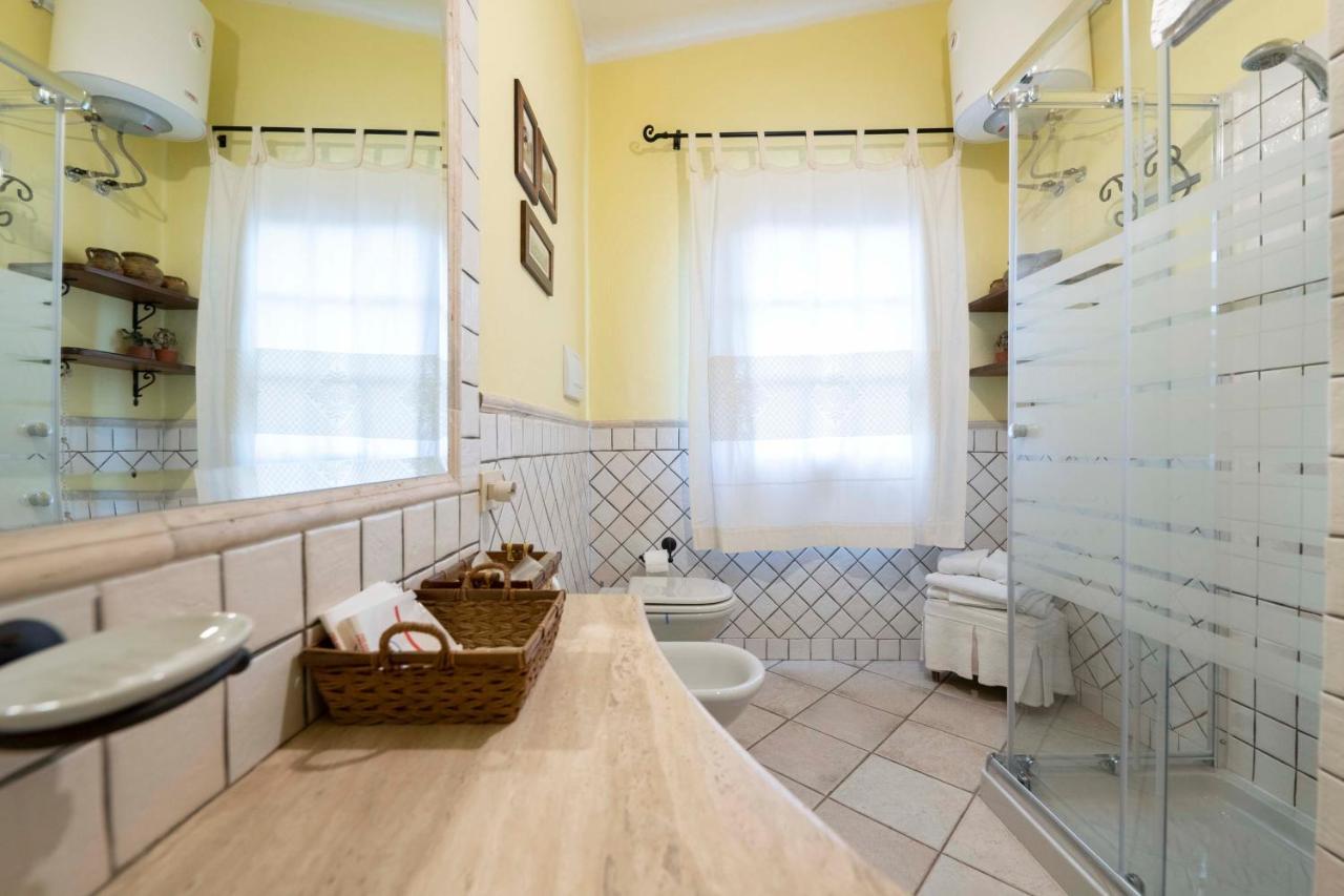 Sa Domu Sarda Suites - Bed & Breakfast Porto Columbu - Perd'E Sali Dış mekan fotoğraf