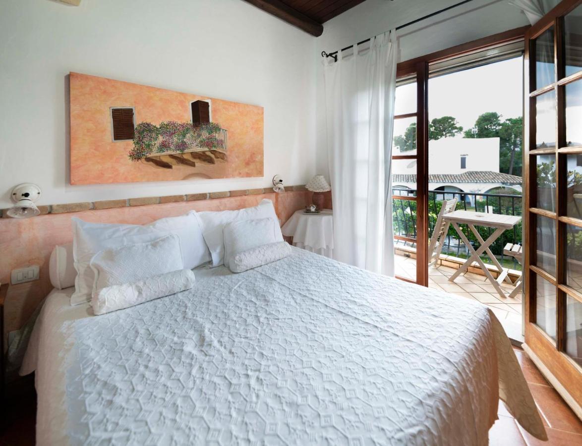 Sa Domu Sarda Suites - Bed & Breakfast Porto Columbu - Perd'E Sali Dış mekan fotoğraf