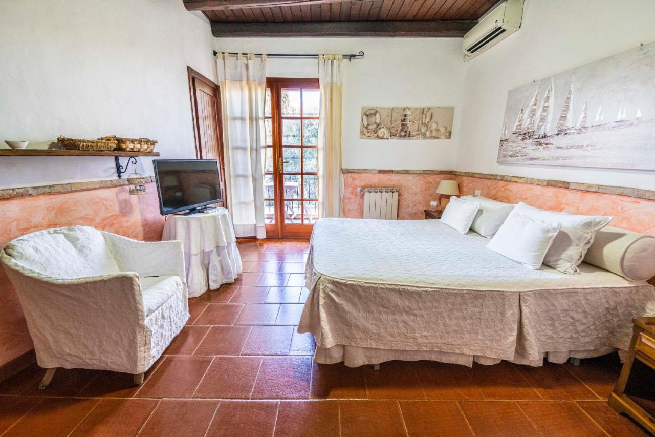 Sa Domu Sarda Suites - Bed & Breakfast Porto Columbu - Perd'E Sali Dış mekan fotoğraf